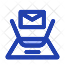 پیش‌نمایش فایل hologram-email-5594790 از پک متاورس