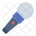 پیش‌نمایش فایل microphone-7114978 از پک روزنامه‌نگاری