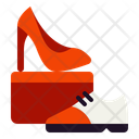 پیش‌نمایش فایل footwear-12497588 از پک جمعه سیاه
