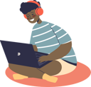 پیش‌نمایش فایل boy-watching-movie-on-laptop-4931054 از پک خانواده و کودکان 2