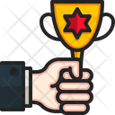 پیش‌نمایش فایل holding-trophy-5645175 از پک رهبری