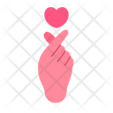 پیش‌نمایش فایل mini-heart-8615560 از پک ژست دست‌ها