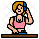 پیش‌نمایش فایل dj-girl-4746921 از پک کافه و بار