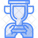 پیش‌نمایش فایل hand-with-a-trophy-for-recognition-10385671 از پک شغل منصسرگرم‌کنندهه