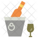 پیش‌نمایش فایل wine-bucket-2252000 از پک غذا و نوشیدنی