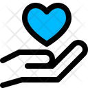 پیش‌نمایش فایل heart-on-hand-7144186 از پک روز ولنتاین ۱