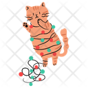 پیش‌نمایش فایل cute-cat-playing-christmas-lights-10790052 از پک مهمانی سال نو گربه‌ها