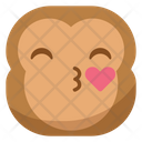 پیش‌نمایش فایل blow-kiss-3222989 از پک ایموجی‌ها میمون