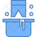 پیش‌نمایش فایل washing-clothes-12128453 از پک لوازم خانه داری