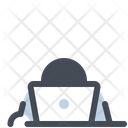 پیش‌نمایش فایل hard-working-employee از پک دفتر و محیط کار