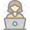 پیش‌نمایش فایل woman-typing-6229038 از پک خانه‌داری