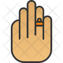 پیش‌نمایش فایل ring-in-hand-9418015 از پک عروسی