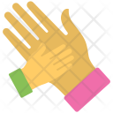 پیش‌نمایش فایل high-five از پک روز والدین