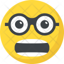 پیش‌نمایش فایل grimacing-face-2 از پک شکلک خندان ۴