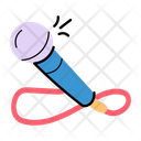 پیش‌نمایش فایل female-podcaster-7476279 از پک پادکست