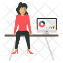 پیش‌نمایش فایل female-business-analyst-7 از پک افراد کسب و کار