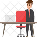 پیش‌نمایش فایل boss-78 از پک شخصیت‌های کسب و کار در حال کار در دفتر