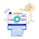 پیش‌نمایش فایل instant-camera-clicking-pictures-10295503 از پک آژانس خلاق