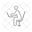 پیش‌نمایش فایل a-man-with-a-laptop-9276485 از پک بازاریابی دیجیتال