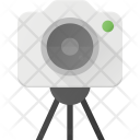 پیش‌نمایش فایل camera-stand-3 از پک عکاسی و تصویر