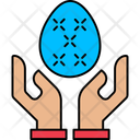 پیش‌نمایش فایل holding-easter-egg-8249734 از پک عید پاک