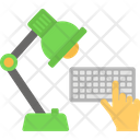 پیش‌نمایش فایل computer-table-2061767 از پک برنامه‌نویسی وب و میزبانی