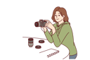 پیش‌نمایش فایل woman-is-watching-pictures-from-camera-10950758 از پک فعالیت افراد