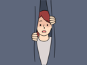 پیش‌نمایش فایل scary-girl-looking-out-from-curtain-8633000 از پک افراد