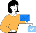 پیش‌نمایش فایل girl-checking-mail-11192281 از پک مدیریت زمان