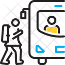 پیش‌نمایش فایل child-climb-on-bus-14376240 از پک زندگی مدرسه‌ای