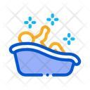 پیش‌نمایش فایل child-bathing-2813298 از پک ابزار نوزاد حمام‌کردن