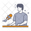 پیش‌نمایش فایل male-podcaster-10302622 از پک پادکست