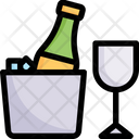 پیش‌نمایش فایل champagne-in-a-bucket-2513320 از پک روز عروسی
