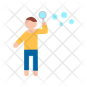 پیش‌نمایش فایل man-making-soap-bubbles-10395676 از پک افراد