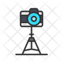 پیش‌نمایش فایل camera-on-stand-11065442 از پک عکاسی