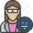 پیش‌نمایش فایل female-computer-scientist-5356690 از پک علم کامپیوتر