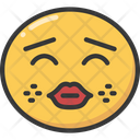 پیش‌نمایش فایل kissing-5360599 از پک شکلک‌ها