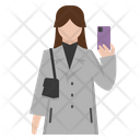 پیش‌نمایش فایل selfie-woman-6746859 از پک سبک زندگی اجتماعی