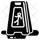 پیش‌نمایش فایل caution-slippery-2263071 از پک تمیزکاری