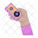 پیش‌نمایش فایل retro-80s-cassette-holding-10196705 از پک استراحت دهه ۹۰