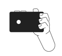 پیش‌نمایش فایل holding-smartphone-10367323 از پک زمان گذراندن با دوستان