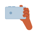 پیش‌نمایش فایل holding-smartphone-10367087 از پک زمان گذراندن با دوستان