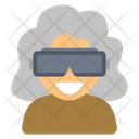 پیش‌نمایش فایل woman-use-virtual-reality-headset-6772297 از پک افراد در حال استفاده از هدست واقعیت مجازی