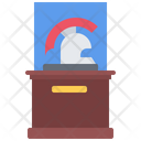 پیش‌نمایش فایل helmet-stand-5905618 از پک موزه