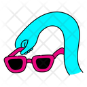پیش‌نمایش فایل eyewear-in-hand-9914210 از پک سفر
