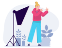 پیش‌نمایش فایل professional-female-photographer-guiding-for-photo-5984632 از پک فعالیت افراد
