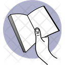پیش‌نمایش فایل holding-book-3455337 از پک کتاب