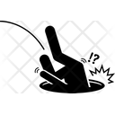 پیش‌نمایش فایل man-fall-down-in-sewer-3527123 از پک مرد