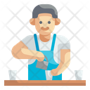 پیش‌نمایش فایل male-barista-4362264 از پک کافی شاپ