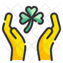 پیش‌نمایش فایل clover-hand-4362540 از پک روز سنت پاتریک